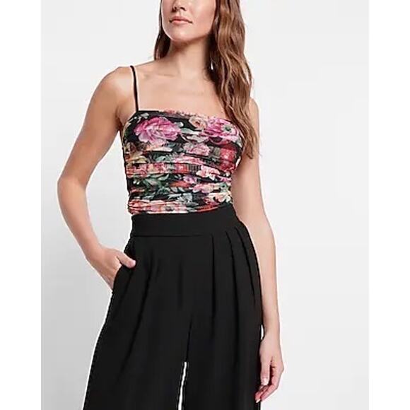 Express Floral Cropped Cami - Picture 5 of 8